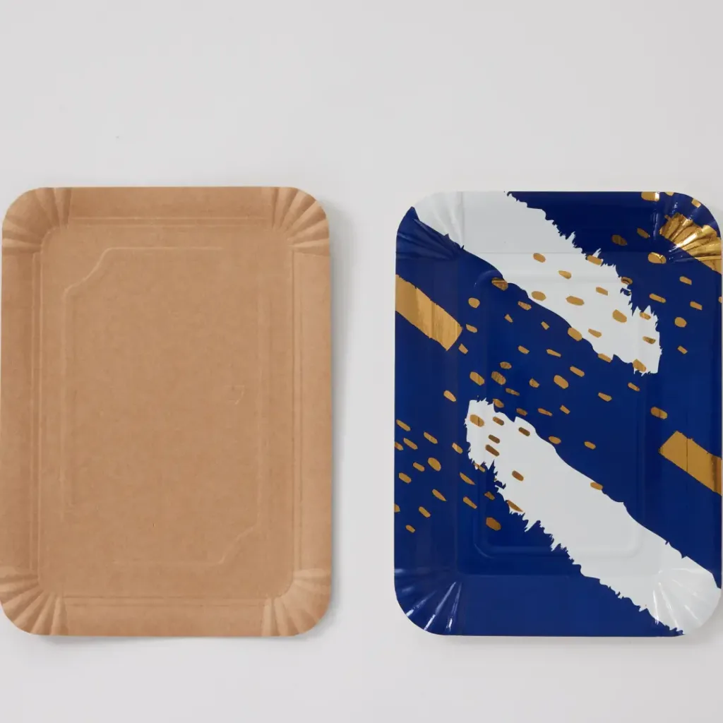 Takeout food trays, United Kingdom